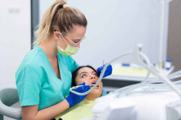 Best Emergency Tooth Extraction in Southern View, IL